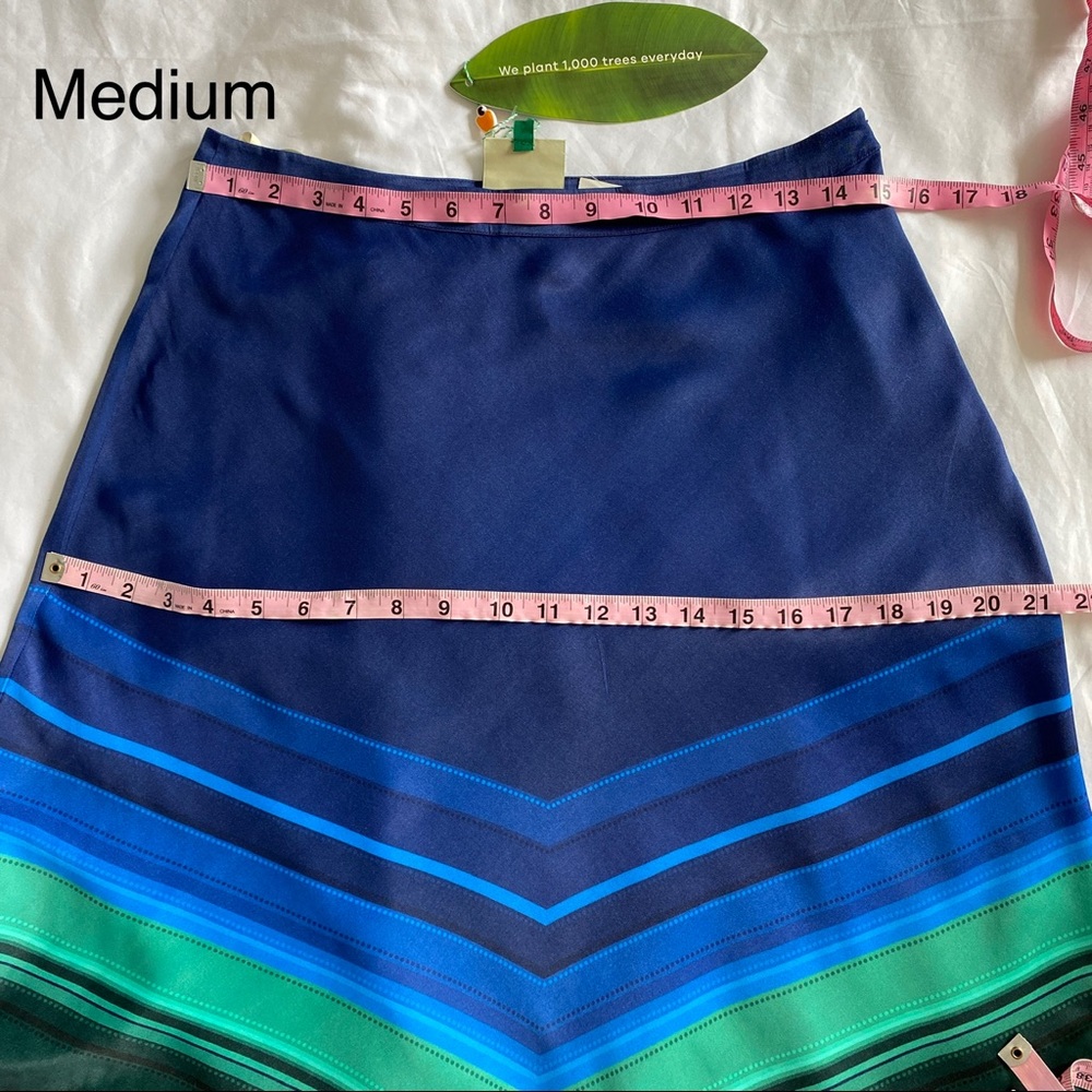 🎄 FARM Rio Rainbow Macaws Scarf Midi Skirt - Picture 15 of 15